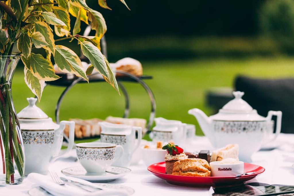 The Cornwall Hotel Spa & Lodges セント・オーステル エクステリア 写真